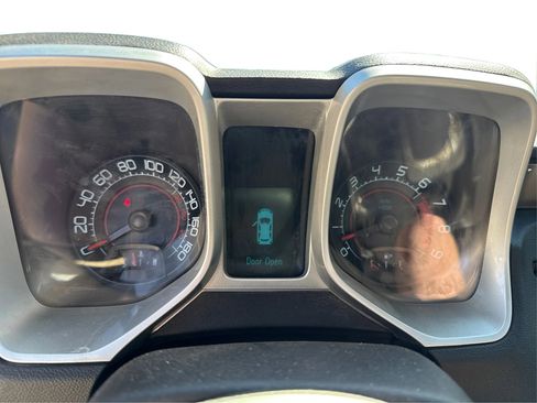 Used 2010 Chevrolet Camaro SS RWD image 17