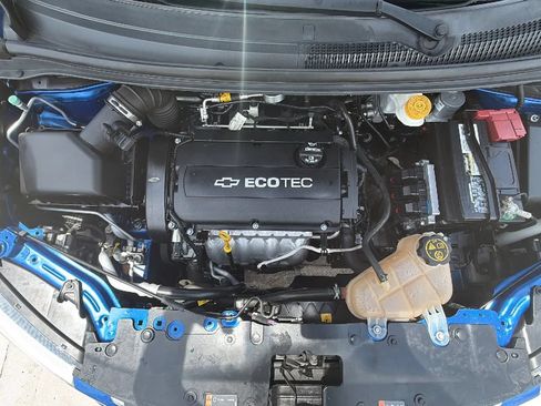 Used 2018 Chevrolet Sonic LT w/ Convenience Package FWD image 20