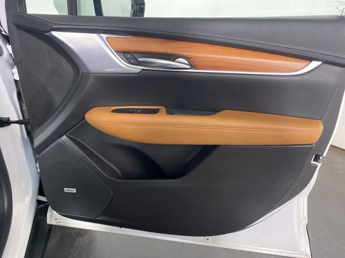 Used 2023 Cadillac XT5 Premium Luxury AWD/4WD image 32