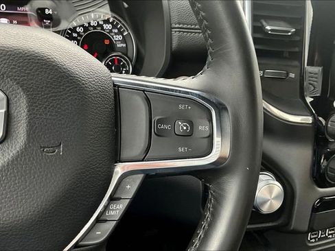 Used 2024 RAM 1500 Laramie AWD/4WD image 19