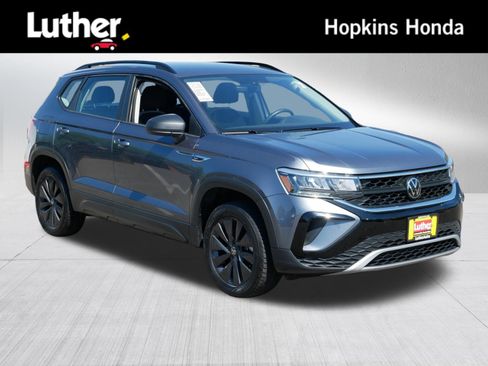 Used 2023 Volkswagen Taos S FWD image 1