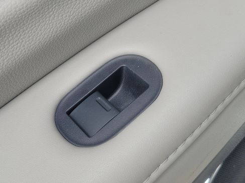 Used 2021 Honda HR-V EX-L image 15