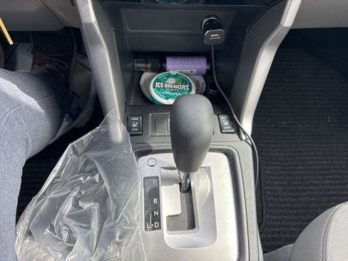 Used 2016 Subaru Forester 2.5i Premium w/ All-Weather Package image 18