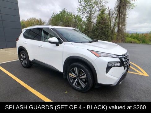 Certified 2025 Nissan Rogue SL w/ SL Premium Package AWD/4WD image 8