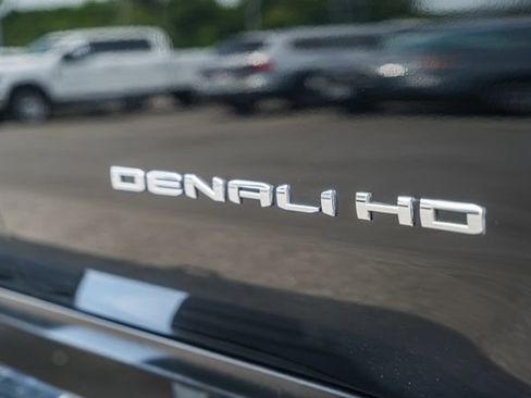 Used 2023 GMC Sierra 3500 Denali AWD/4WD image 23