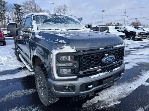 Used 2024 Ford F250 Lariat w/ Lariat Ultimate Package image 2