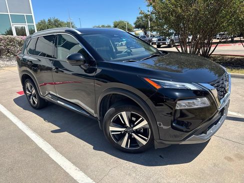 Used 2023 Nissan Rogue SL w/ SL Premium Package FWD image 2