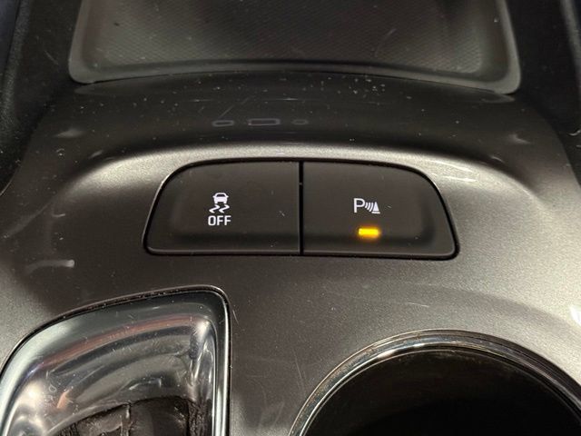 Used 2025 Chevrolet Malibu LT FWD image 28