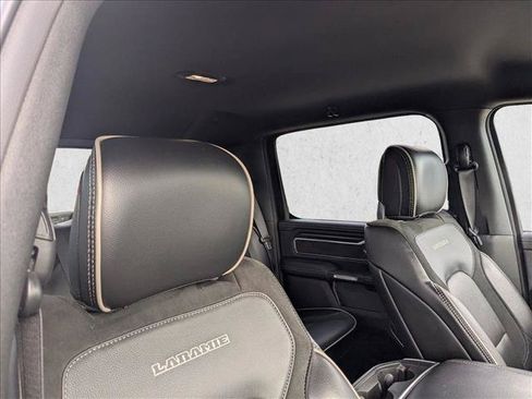 Used 2023 RAM 1500 Laramie AWD/4WD image 18
