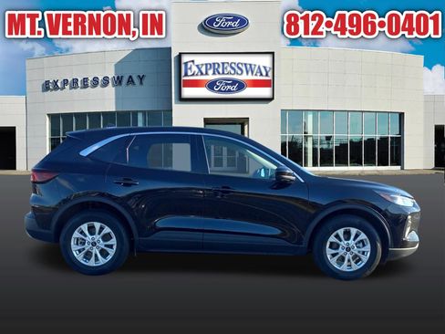 Used 2023 Ford Escape Active w/ Tech Pack #2 AWD/4WD image 6