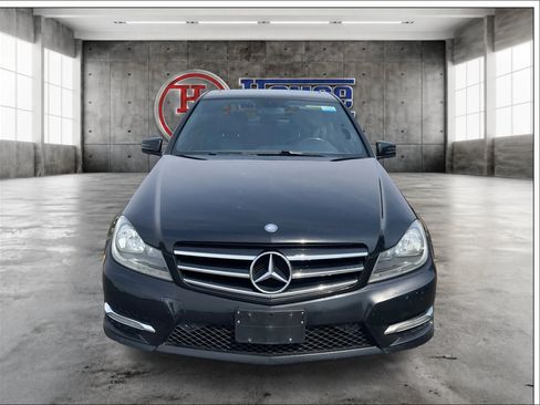 Used 2014 Mercedes-Benz C 300 4MATIC Sedan image 2