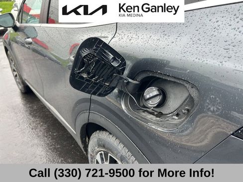 Certified 2023 Kia Sportage EX FWD image 44