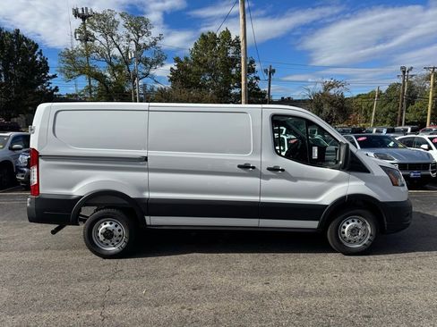 New 2026 Ford Transit 250 Low Roof AWD image 30