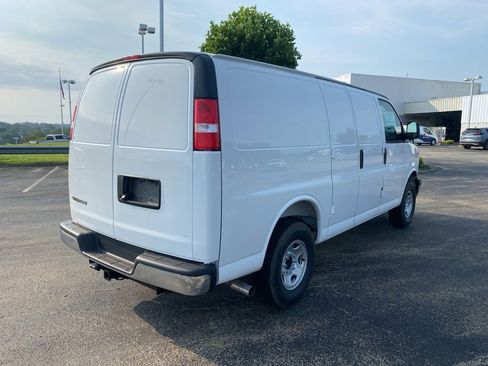 New 2025 Chevrolet Express 3500 w/ Driver Convenience Package image 3