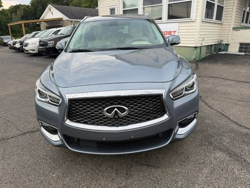 Used 2017 INFINITI QX60 Luxe w/ Premium Plus Package AWD/4WD image 4