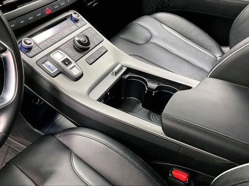 Used 2025 Hyundai Palisade SEL FWD image 17