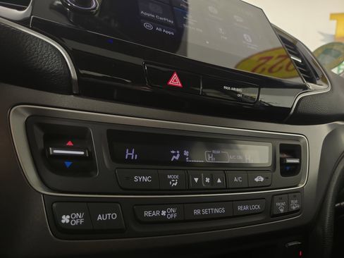 Used 2022 Honda Pilot Black Edition image 27