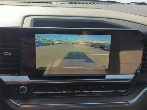 Used 2024 GMC Sierra 1500 SLT w/ SLT Convenience Package image 8