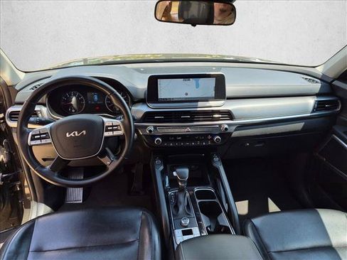 Used 2022 Kia Telluride S FWD image 19