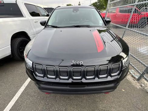 Used 2022 Jeep Compass Trailhawk w/ Trailhawk Elite Group image 3