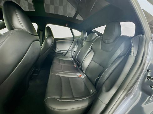Used 2021 Tesla Model S Plaid image 22