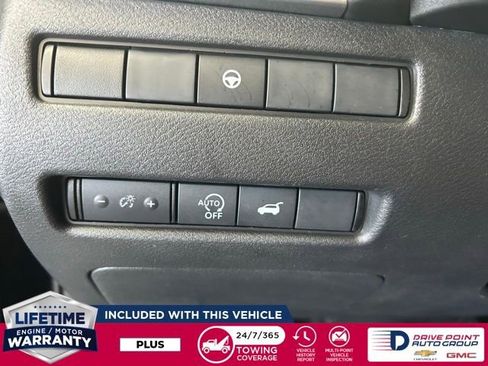 Used 2024 Nissan Rogue SV image 18