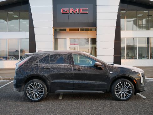 Used 2024 Cadillac XT4 Sport image 15