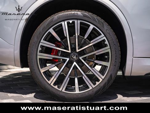 New 2025 Maserati Grecale Modena AWD/4WD image 13