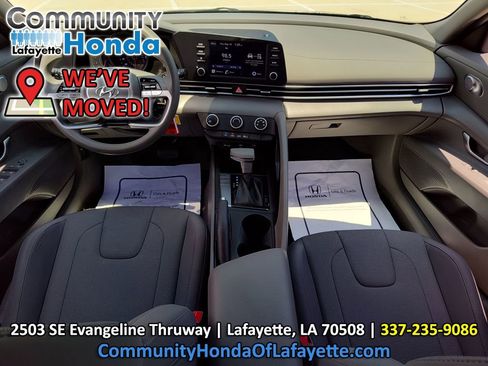Used 2023 Hyundai Elantra SE w/ Cargo Package FWD image 28
