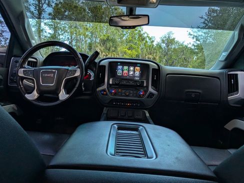 Used 2019 GMC Sierra 2500 SLT w/ Duramax Plus Package image 11