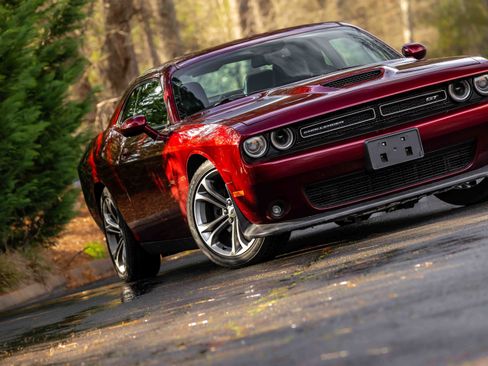Used 2020 Dodge Challenger GT w/ Plus Package image 23