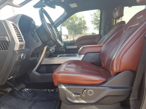 Used 2019 Ford F350 Platinum w/ Platinum Ultimate Package image 23