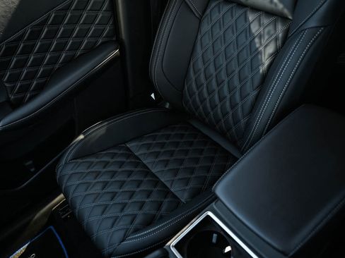 New 2025 Mitsubishi Outlander SEL image 26