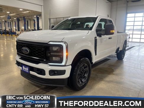 New 2025 Ford F250 XLT w/ FX4 Off-Road Package image 1