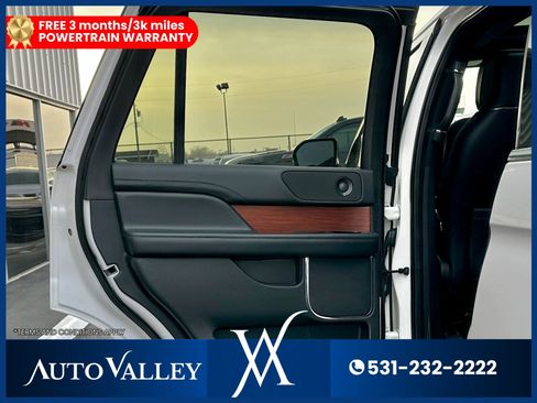 Used 2018 Lincoln Navigator Reserve w/ Technology Package image 22