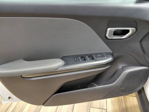 Used 2025 Kia K4 FWD image 38