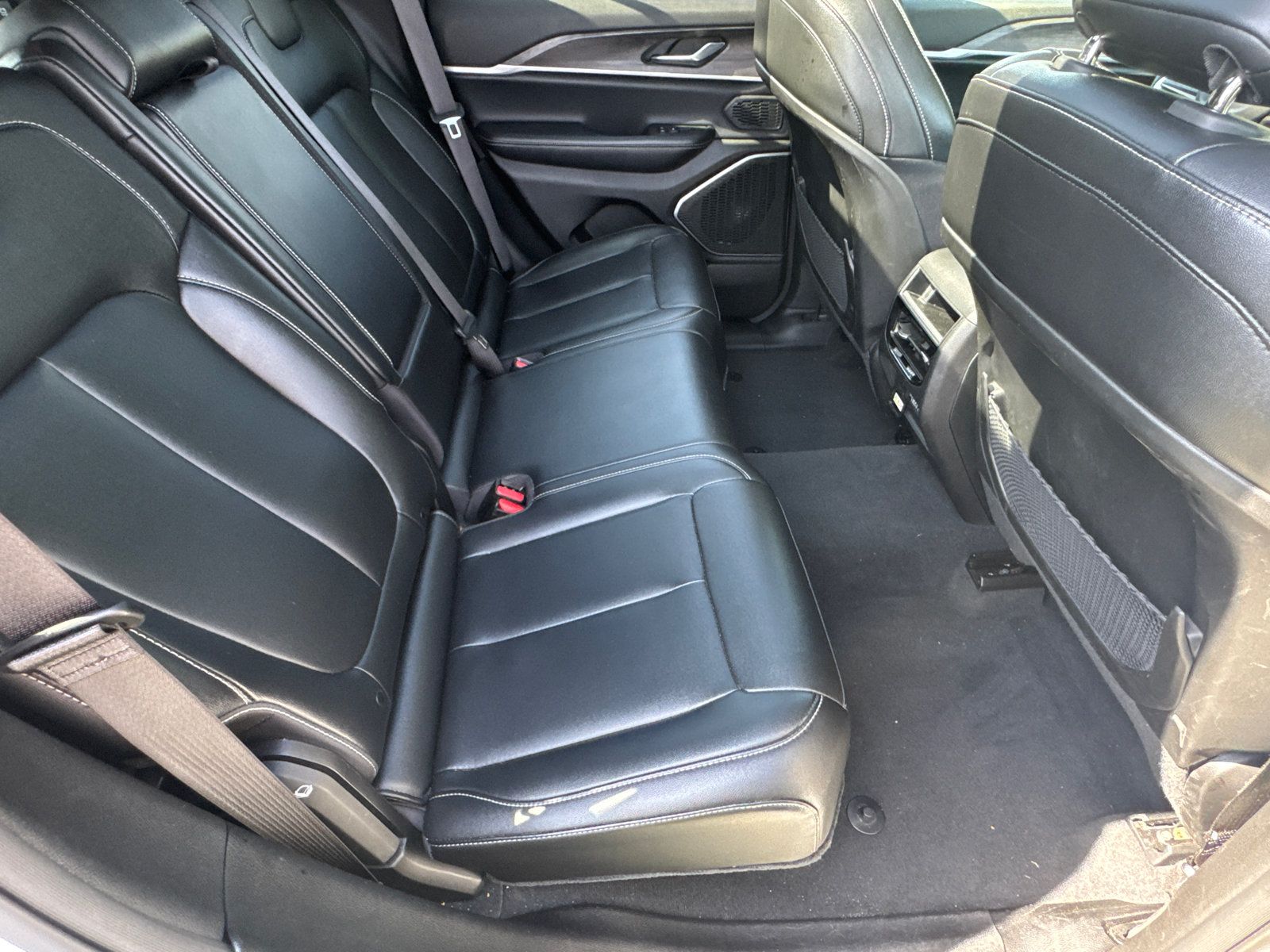 Used 2024 Jeep Grand Cherokee Limited 4xe AWD/4WD image 15