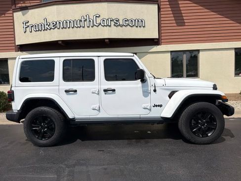 Certified 2021 Jeep Wrangler Unlimited Sahara AWD/4WD image 9