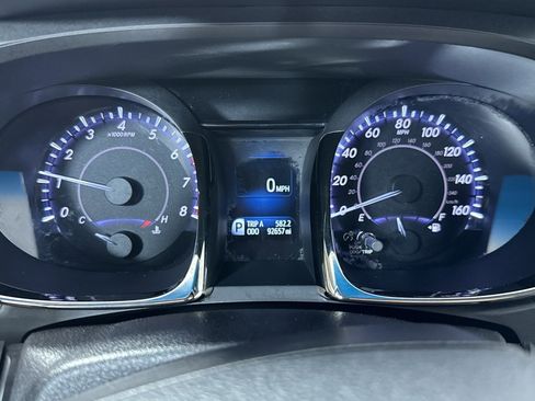 Used 2014 Toyota Avalon XLE Premium FWD image 9