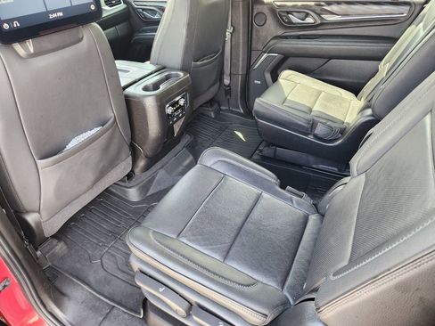 Used 2021 GMC Yukon XL Denali w/ Denali Premium Package AWD/4WD image 34