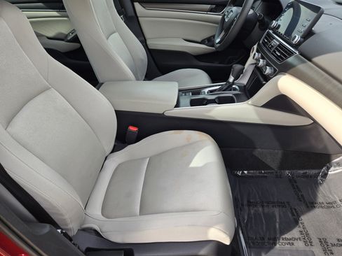 Used 2018 Honda Accord LX image 12