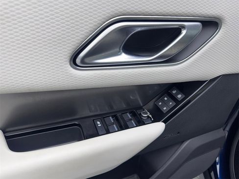 Used 2023 Land Rover Range Rover Velar S image 33