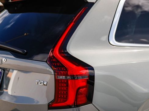 New 2026 Volvo XC90 T8 Ultra w/ Protection Package Premier AWD/4WD image 7