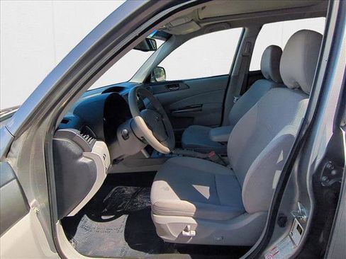 Used 2011 Subaru Forester 2.5X Premium w/ All-Weather Pkg image 14