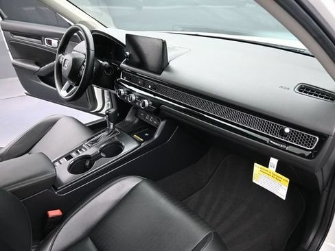 Used 2024 Honda Civic Touring image 16