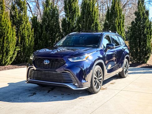 Used 2021 Toyota Highlander XSE image 5