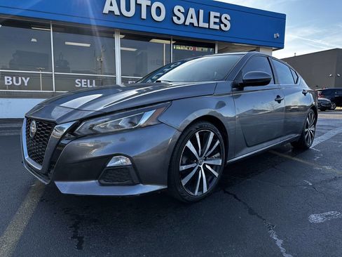 Used 2020 Nissan Altima 2.5 SR image 3