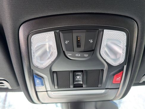 Used 2025 RAM 1500 Big Horn image 15