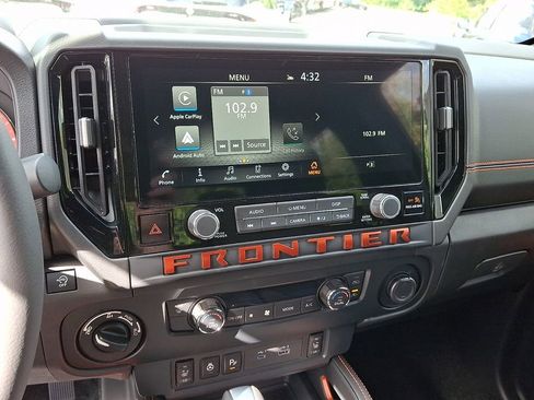 New 2026 Nissan Frontier PRO-4X w/ Tow Package AWD/4WD image 8