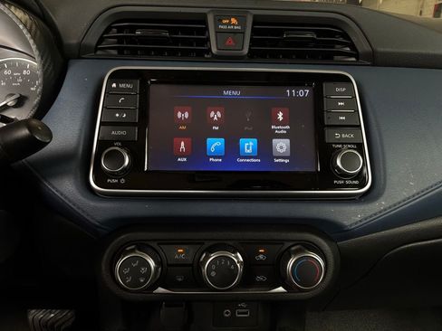 Used 2025 Nissan Versa SV FWD image 26